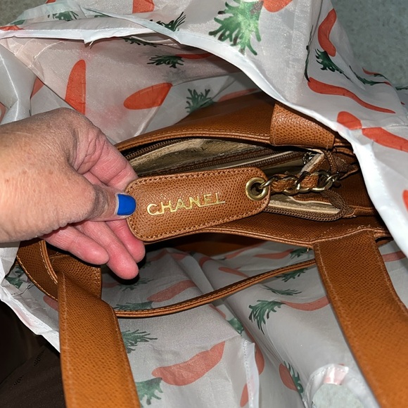 Logo Tote - Picture 13 of 15